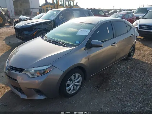 5YFBURHE7GP408433 2016 TOYOTA COROLLA - Image 2