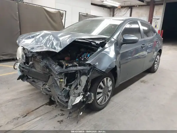 5YFBURHE7GP410831 2016 TOYOTA COROLLA - Image 2