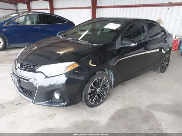 5YFBURHE7GP418167 2016 TOYOTA COROLLA - Image 2
