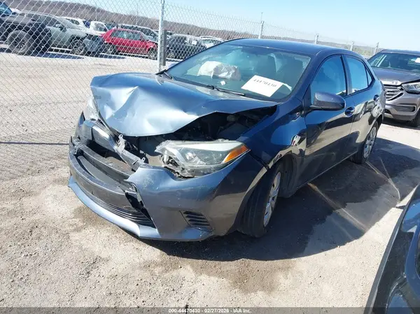 5YFBURHE7GP419853 2016 TOYOTA COROLLA - Image 2