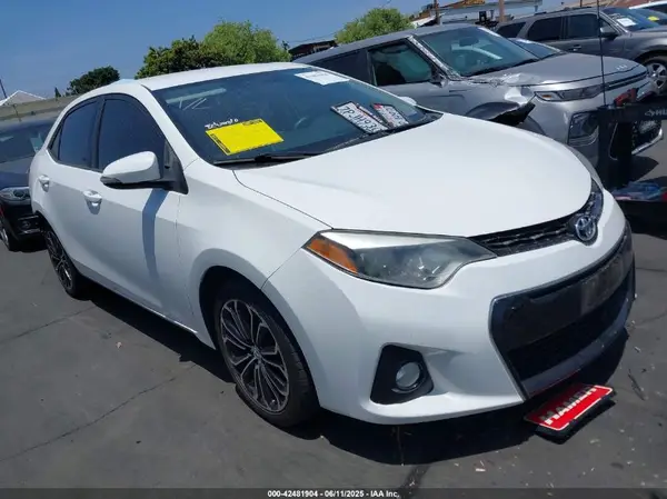 5YFBURHE7GP421957 2016 TOYOTA COROLLA - Image 1