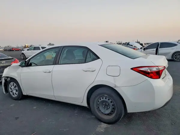 5YFBURHE7GP427645 2016 TOYOTA COROLLA - Image 2