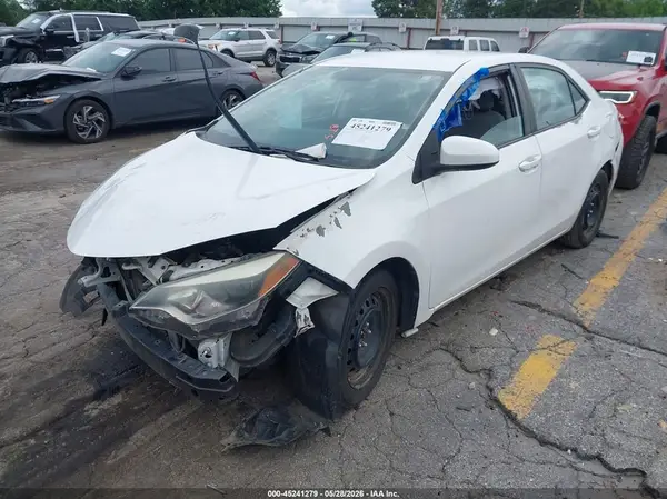 5YFBURHE7GP428763 2016 TOYOTA COROLLA - Image 2
