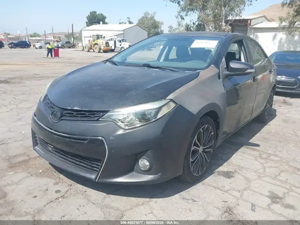 5YFBURHE7GP429296 2016 TOYOTA COROLLA - Image 2