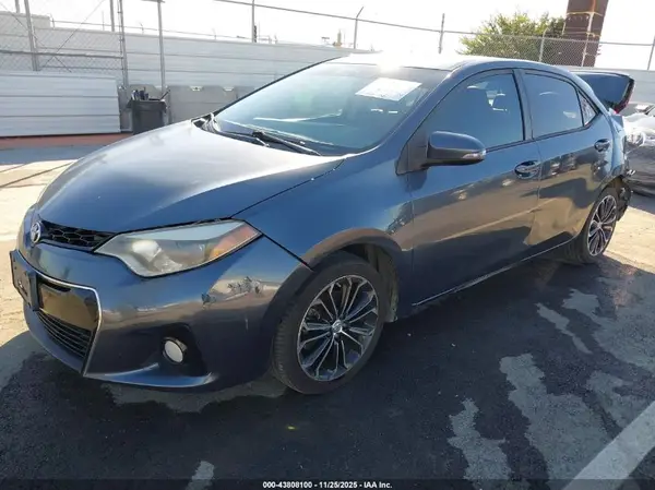5YFBURHE7GP432747 2016 TOYOTA COROLLA - Image 2