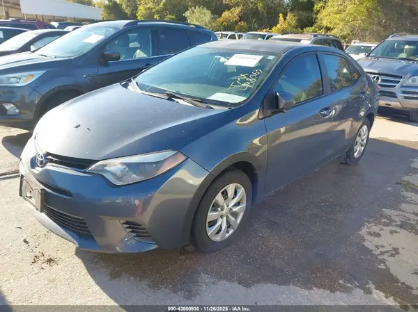 5YFBURHE7GP438063 2016 TOYOTA COROLLA - Image 2