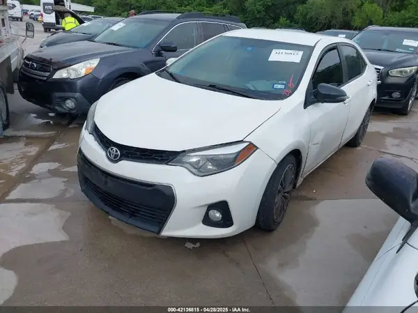 5YFBURHE7GP440671 2016 TOYOTA COROLLA - Image 2