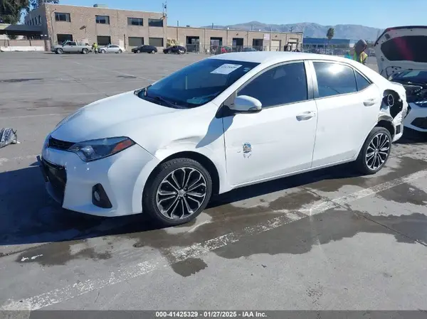 5YFBURHE7GP451637 2016 TOYOTA COROLLA - Image 2