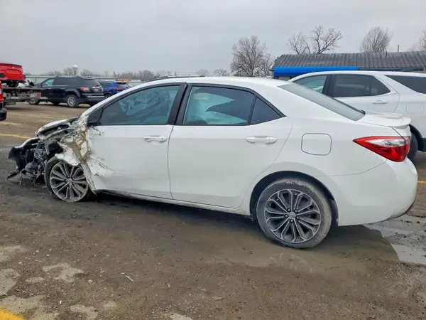 5YFBURHE7GP453176 2016 TOYOTA COROLLA - Image 2