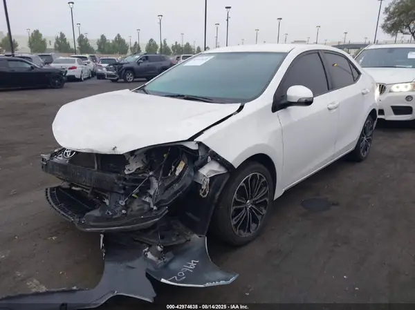 5YFBURHE7GP468759 2016 TOYOTA COROLLA - Image 2