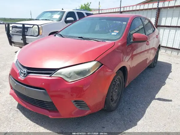 5YFBURHE7GP469748 2016 TOYOTA COROLLA - Image 2