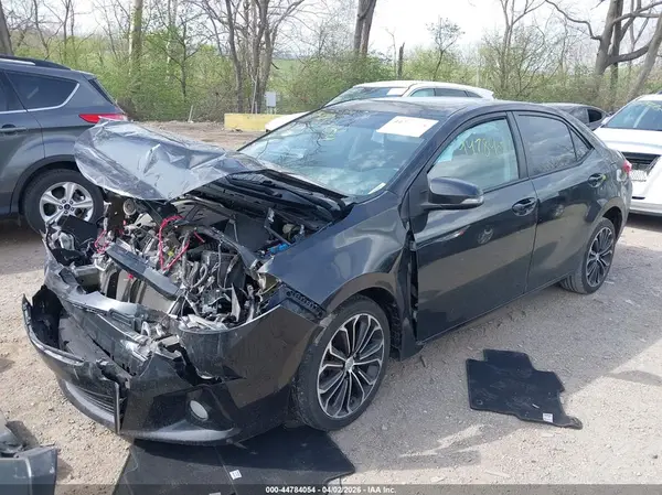 5YFBURHE7GP476845 2016 TOYOTA COROLLA - Image 2