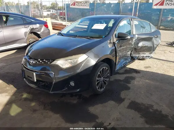 5YFBURHE7GP482290 2016 TOYOTA COROLLA - Image 2