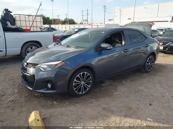 5YFBURHE7GP487232 2016 TOYOTA COROLLA - Image 2
