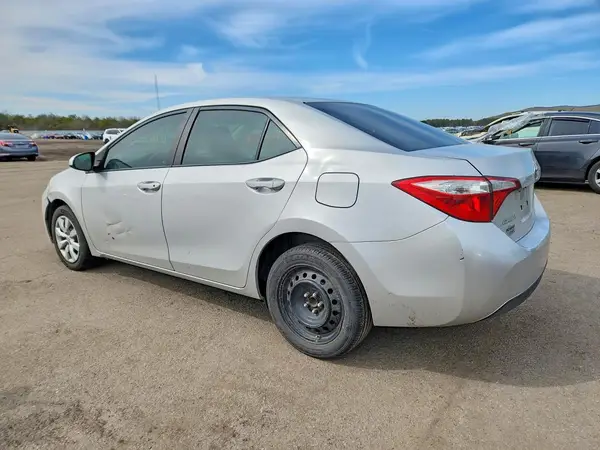 5YFBURHE7GP503221 2016 TOYOTA COROLLA - Image 2
