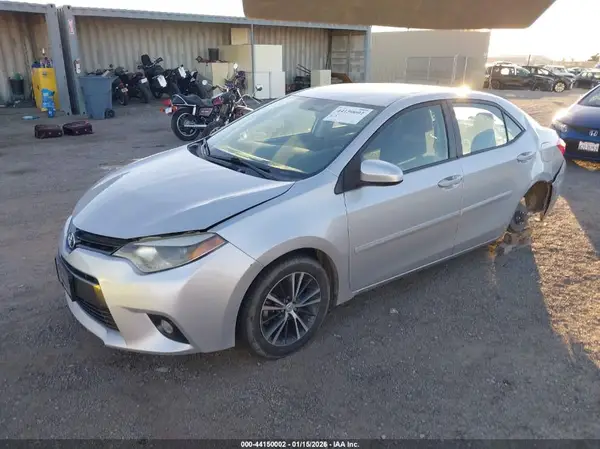 5YFBURHE7GP504661 2016 TOYOTA COROLLA - Image 2