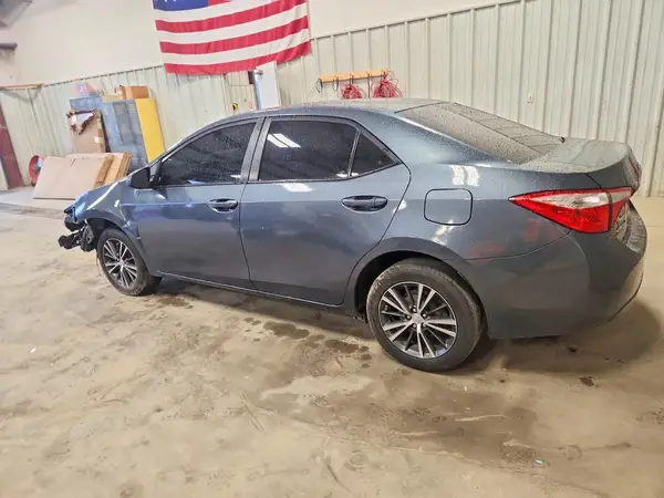 5YFBURHE7GP507057 2016 TOYOTA COROLLA - Image 2