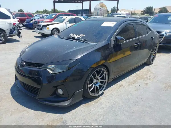 5YFBURHE7GP514137 2016 TOYOTA COROLLA - Image 2