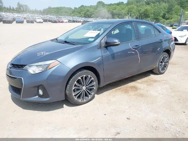 5YFBURHE7GP518673 2016 TOYOTA COROLLA - Image 2