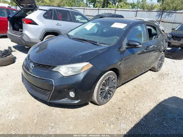 5YFBURHE7GP525736 2016 TOYOTA COROLLA - Image 2
