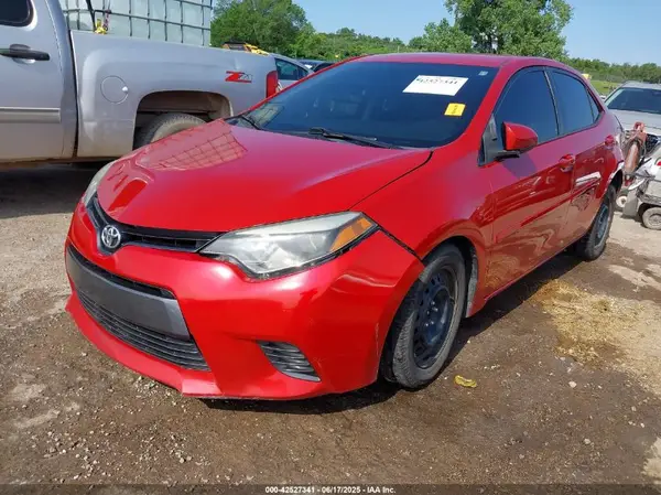 5YFBURHE7GP537210 2016 TOYOTA COROLLA - Image 2
