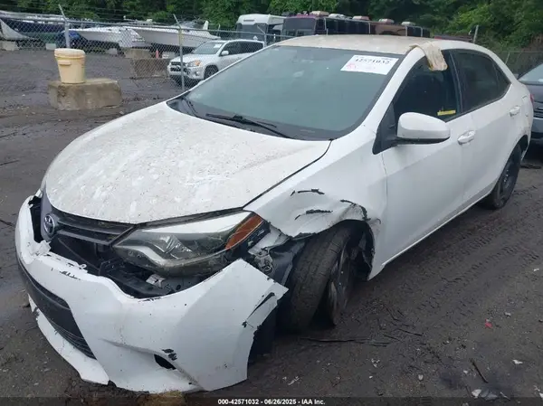 5YFBURHE7GP538289 2016 TOYOTA COROLLA - Image 2