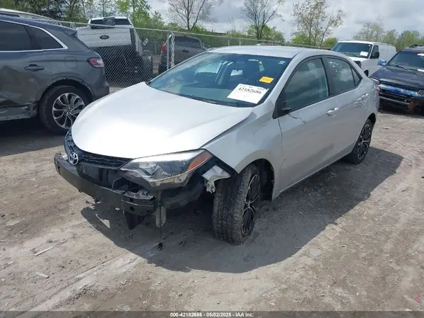 5YFBURHE7GP539412 2016 TOYOTA COROLLA - Image 2