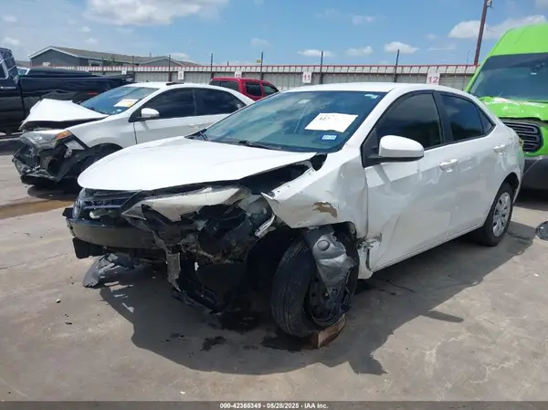 5YFBURHE7GP544108 2016 TOYOTA COROLLA - Image 2
