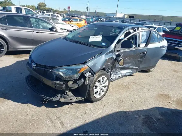 5YFBURHE7GP545243 2016 TOYOTA COROLLA - Image 2