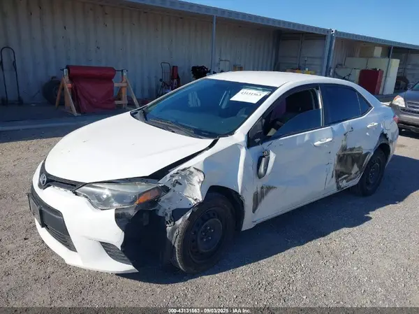 5YFBURHE7GP553505 2016 TOYOTA COROLLA - Image 2