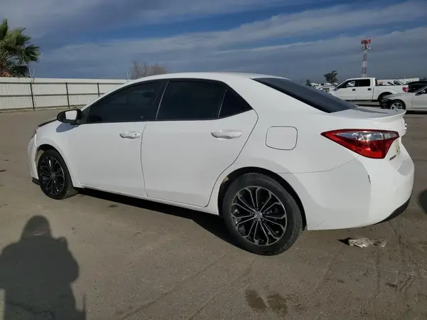 5YFBURHE7GP560261 2016 TOYOTA COROLLA - Image 2