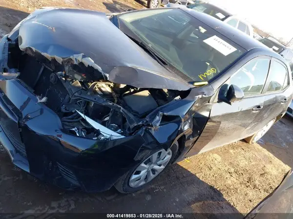 5YFBURHE7GP560681 2016 TOYOTA COROLLA - Image 2