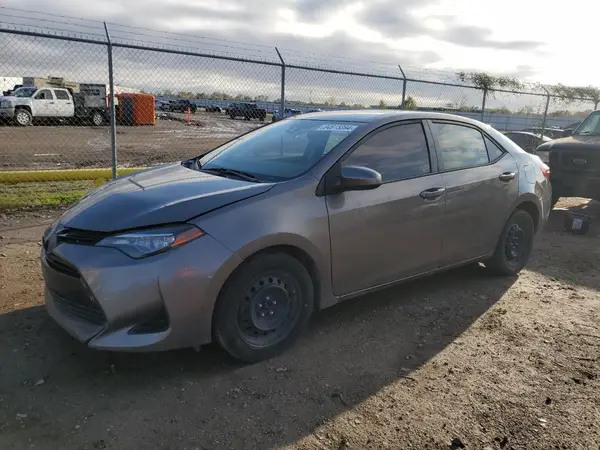 5YFBURHE7HP569771 2017 TOYOTA COROLLA - Image 1