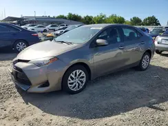5YFBURHE7HP570922 2017 TOYOTA COROLLA
