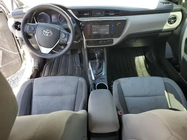 5YFBURHE7HP571276 2017 TOYOTA COROLLA - Image 8