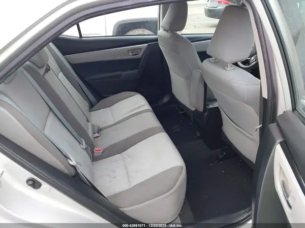 5YFBURHE7HP572010 2017 TOYOTA COROLLA - Image 8