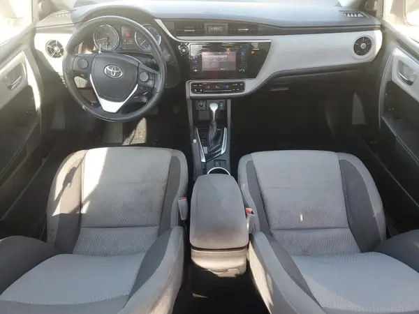 5YFBURHE7HP572671 2017 TOYOTA COROLLA - Image 8