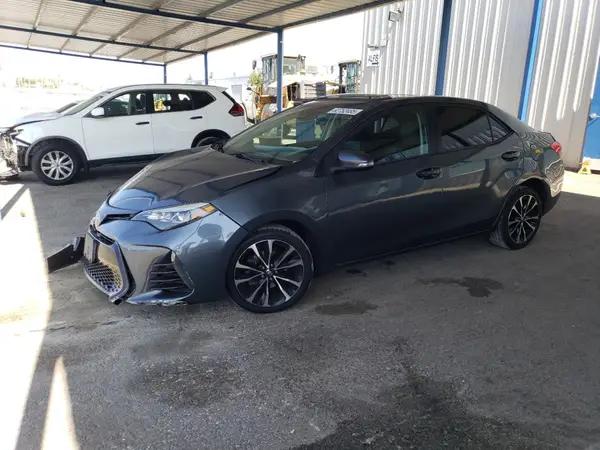 5YFBURHE7HP572797 2017 TOYOTA COROLLA - Image 1