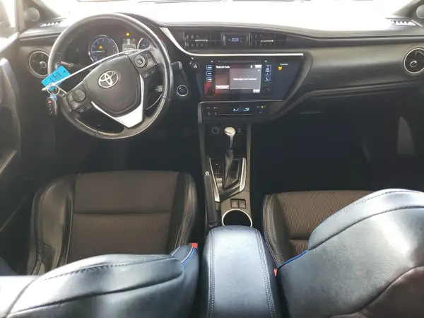 5YFBURHE7HP572797 2017 TOYOTA COROLLA - Image 8