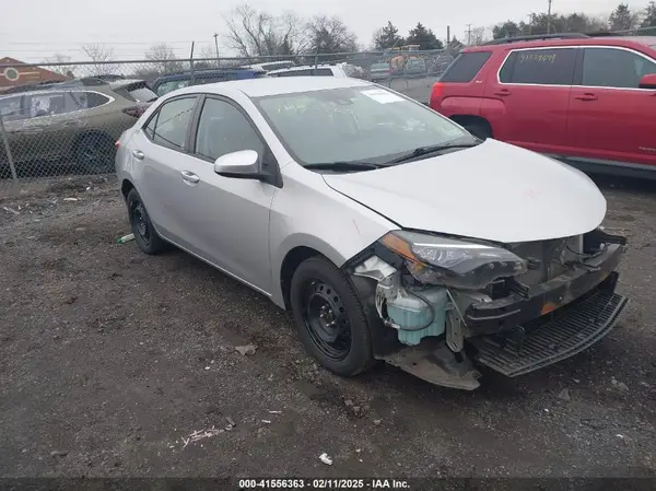 5YFBURHE7HP573514 2017 TOYOTA COROLLA - Image 1