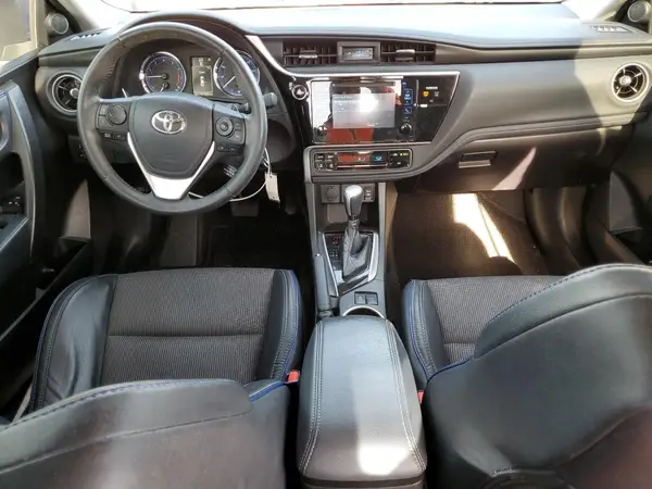 5YFBURHE7HP573948 2017 TOYOTA COROLLA - Image 8