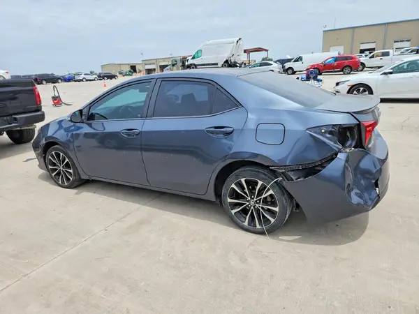 5YFBURHE7HP575280 2017 TOYOTA COROLLA - Image 2