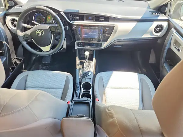 5YFBURHE7HP576414 2017 TOYOTA COROLLA - Image 8