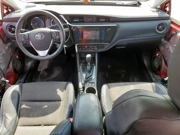 5YFBURHE7HP577157 2017 TOYOTA COROLLA - Image 8