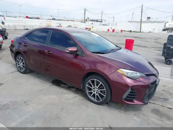 5YFBURHE7HP577479 2017 TOYOTA COROLLA - Image 1