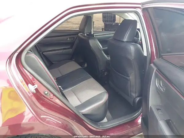5YFBURHE7HP577479 2017 TOYOTA COROLLA - Image 8