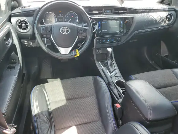 5YFBURHE7HP580138 2017 TOYOTA COROLLA - Image 8