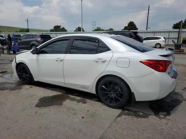 5YFBURHE7HP581922 2017 TOYOTA COROLLA - Image 2