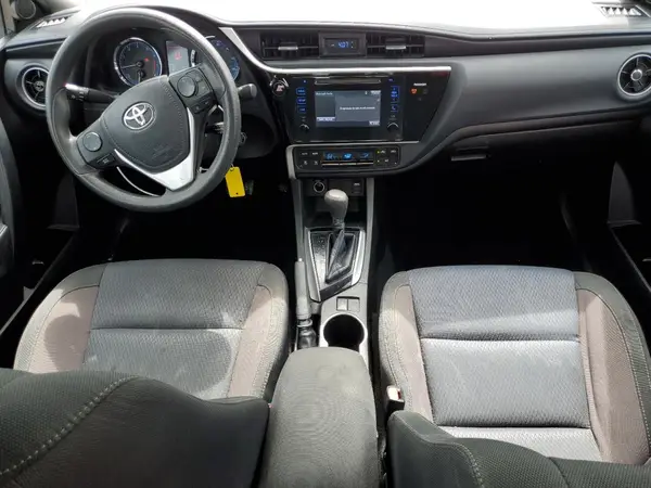 5YFBURHE7HP583847 2017 TOYOTA COROLLA - Image 8