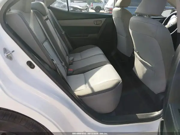 5YFBURHE7HP587266 2017 TOYOTA COROLLA - Image 8